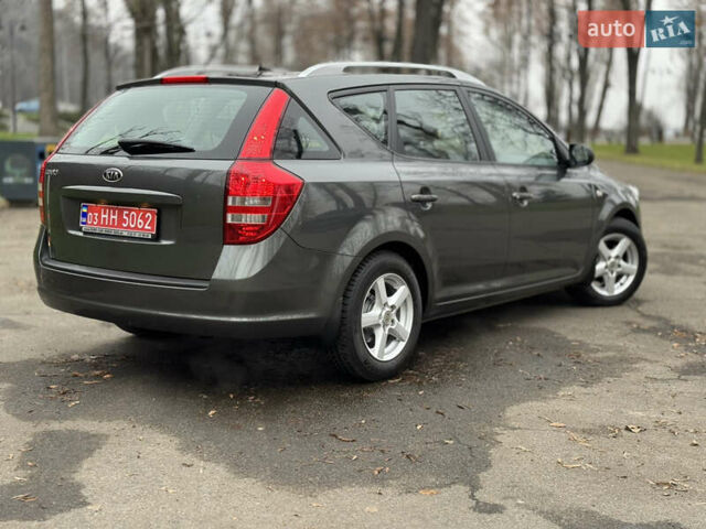 Серый Киа Сид, объемом двигателя 1.59 л и пробегом 187 тыс. км за 6700 $, фото 7 на Automoto.ua