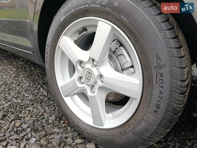 Серый Киа Сид, объемом двигателя 1.4 л и пробегом 187 тыс. км за 6500 $, фото 30 на Automoto.ua