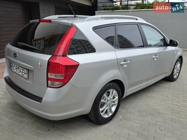 Сірий Кіа Сід, об'ємом двигуна 1.4 л та пробігом 209 тис. км за 5950 $, фото 9 на Automoto.ua