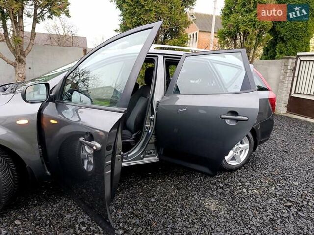 Серый Киа Сид, объемом двигателя 1.4 л и пробегом 187 тыс. км за 6200 $, фото 2 на Automoto.ua