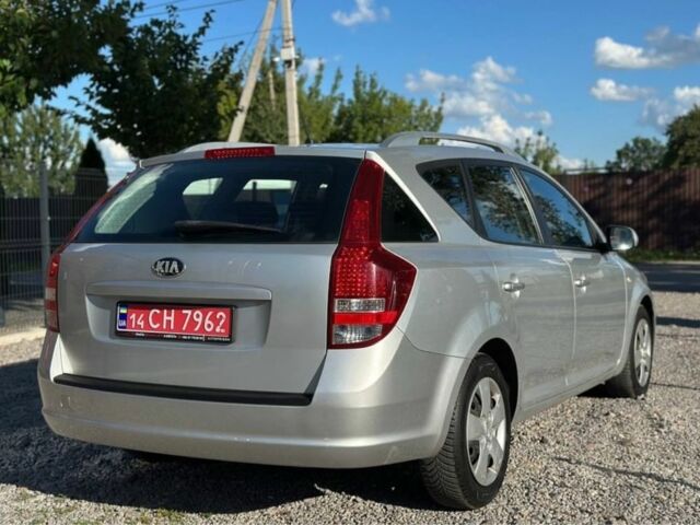 Серый Киа Сид, объемом двигателя 1.6 л и пробегом 237 тыс. км за 6800 $, фото 3 на Automoto.ua
