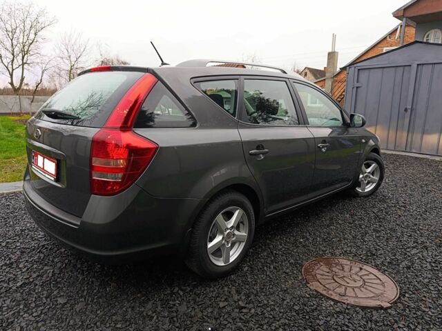 Сірий Кіа Сід, об'ємом двигуна 1.4 л та пробігом 187 тис. км за 6300 $, фото 4 на Automoto.ua