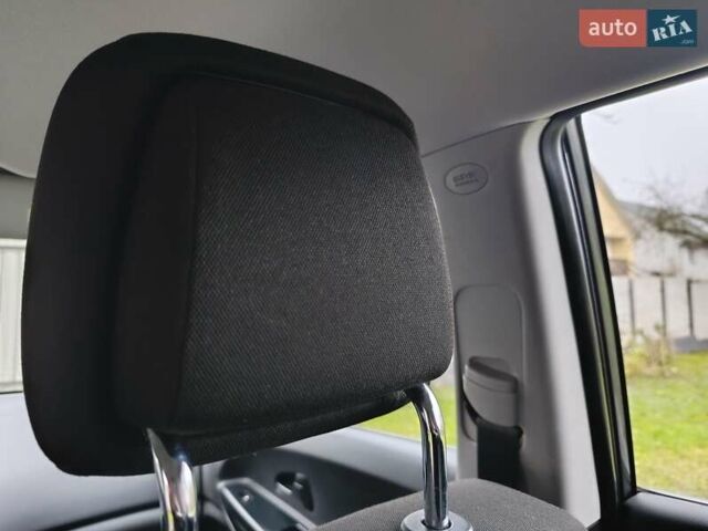 Серый Киа Сид, объемом двигателя 1.4 л и пробегом 187 тыс. км за 5999 $, фото 31 на Automoto.ua