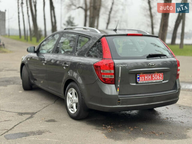 Серый Киа Сид, объемом двигателя 1.59 л и пробегом 187 тыс. км за 6700 $, фото 4 на Automoto.ua