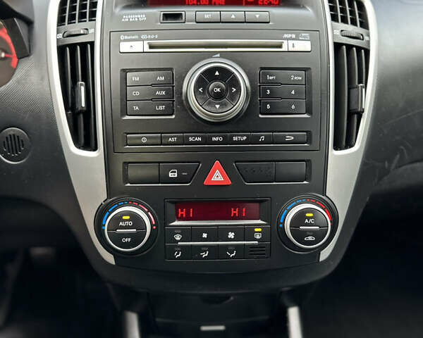 Киа Сид 2011 в Калуше на Automoto.ua Серый Киа Сид, объемом двигателя 1.6 л и пробегом 225 тыс. км за 6200 $, фото 38 на Automoto.ua