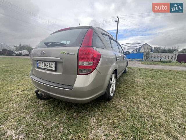 Серый Киа Сид, объемом двигателя 1.6 л и пробегом 238 тыс. км за 6800 $, фото 5 на Automoto.ua