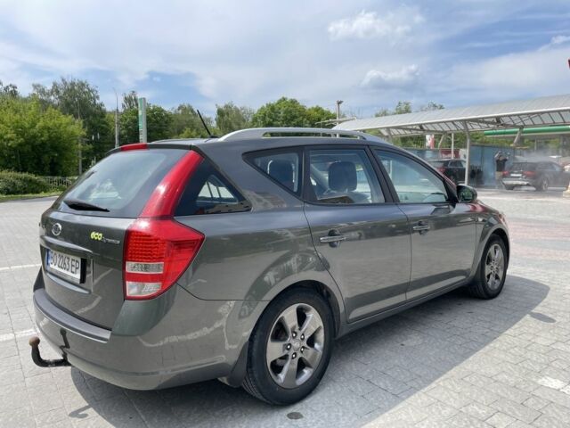 Серый Киа Сид, объемом двигателя 1.6 л и пробегом 257 тыс. км за 6650 $, фото 10 на Automoto.ua