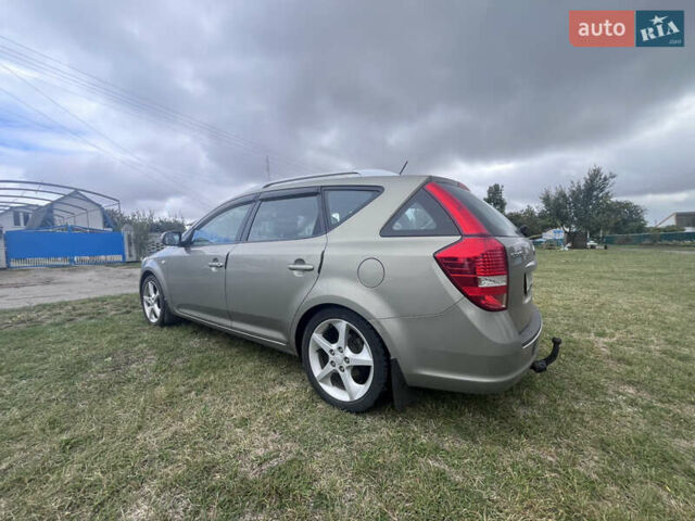 Серый Киа Сид, объемом двигателя 1.6 л и пробегом 238 тыс. км за 6800 $, фото 2 на Automoto.ua