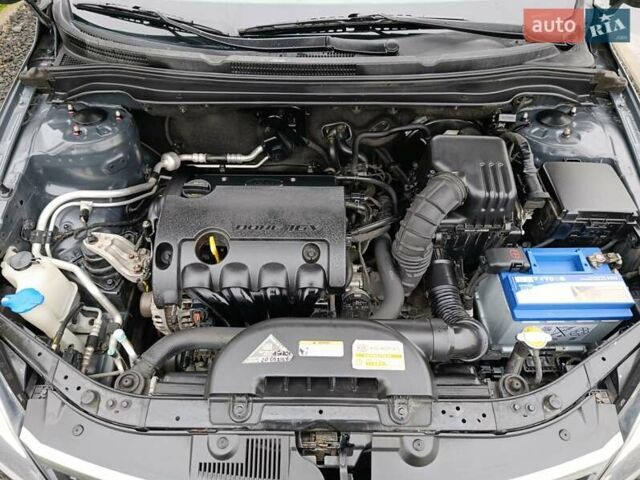 Серый Киа Сид, объемом двигателя 1.4 л и пробегом 187 тыс. км за 5999 $, фото 35 на Automoto.ua