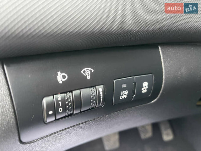 Серый Киа Сид, объемом двигателя 1.59 л и пробегом 207 тыс. км за 6700 $, фото 23 на Automoto.ua