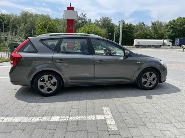 Серый Киа Сид, объемом двигателя 1.6 л и пробегом 257 тыс. км за 6650 $, фото 2 на Automoto.ua