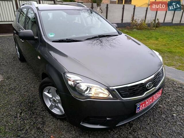 Серый Киа Сид, объемом двигателя 1.4 л и пробегом 187 тыс. км за 5999 $, фото 1 на Automoto.ua