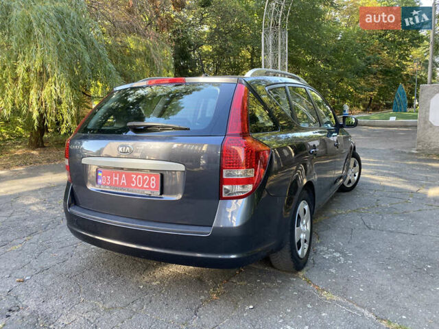 Серый Киа Сид, объемом двигателя 1.4 л и пробегом 181 тыс. км за 6700 $, фото 4 на Automoto.ua