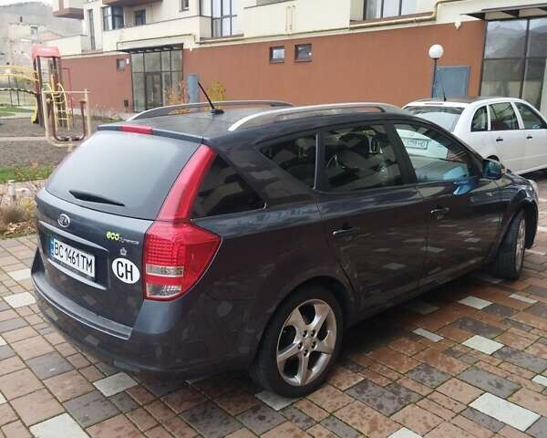 Серый Киа Сид, объемом двигателя 1.58 л и пробегом 142 тыс. км за 6800 $, фото 3 на Automoto.ua