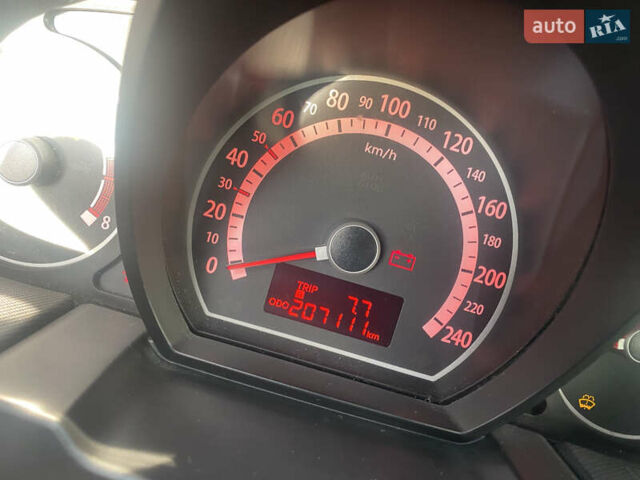 Серый Киа Сид, объемом двигателя 1.59 л и пробегом 207 тыс. км за 6700 $, фото 41 на Automoto.ua