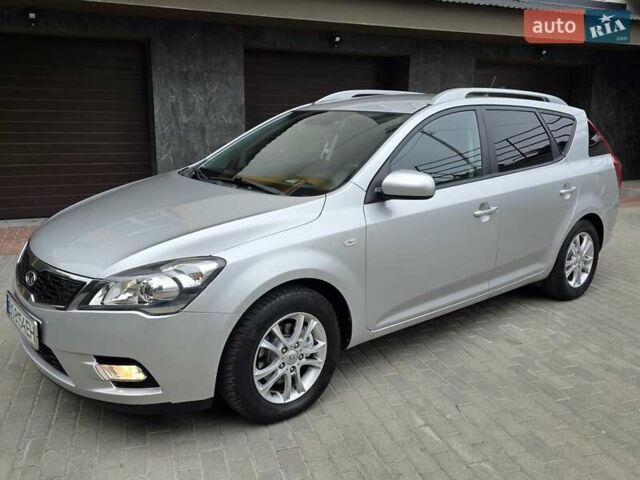 Сірий Кіа Сід, об'ємом двигуна 1.4 л та пробігом 209 тис. км за 5950 $, фото 3 на Automoto.ua