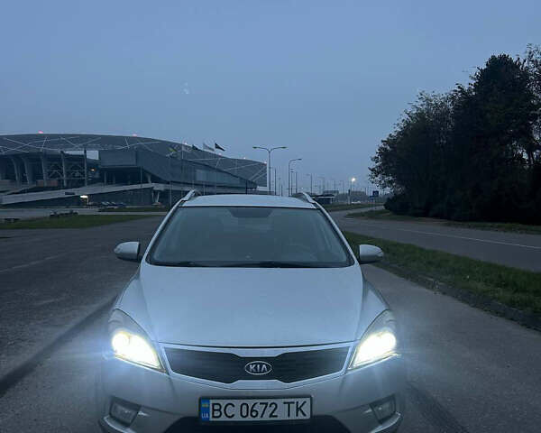 Серый Киа Сид, объемом двигателя 1.58 л и пробегом 240 тыс. км за 6900 $, фото 8 на Automoto.ua