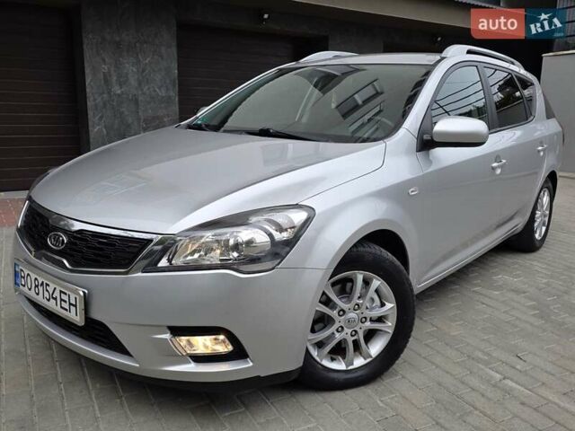 Сірий Кіа Сід, об'ємом двигуна 1.4 л та пробігом 209 тис. км за 5950 $, фото 2 на Automoto.ua