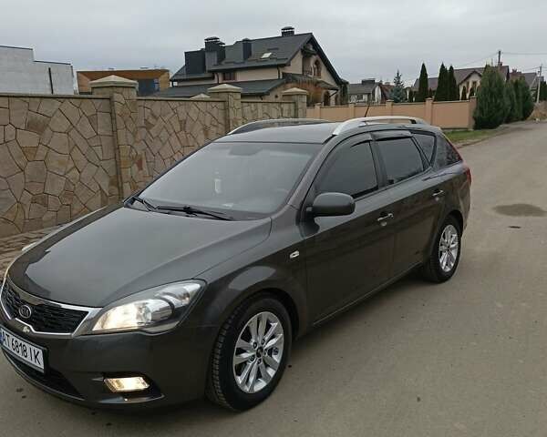 Сірий Кіа Сід, об'ємом двигуна 1.6 л та пробігом 258 тис. км за 6298 $, фото 8 на Automoto.ua