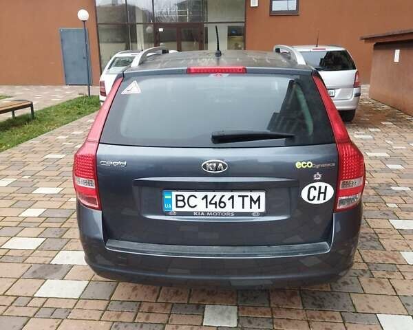 Серый Киа Сид, объемом двигателя 1.58 л и пробегом 142 тыс. км за 6800 $, фото 7 на Automoto.ua