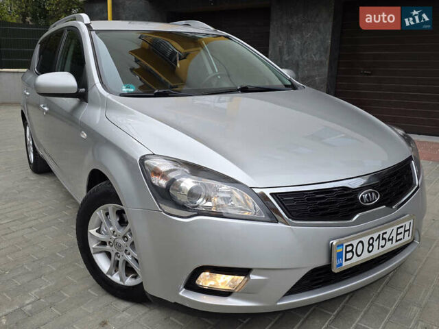 Серый Киа Сид, объемом двигателя 1.4 л и пробегом 209 тыс. км за 6199 $, фото 7 на Automoto.ua