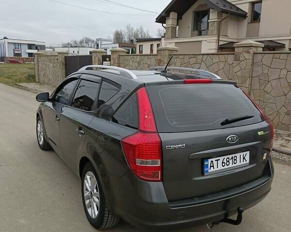 Серый Киа Сид, объемом двигателя 1.6 л и пробегом 259 тыс. км за 6189 $, фото 2 на Automoto.ua