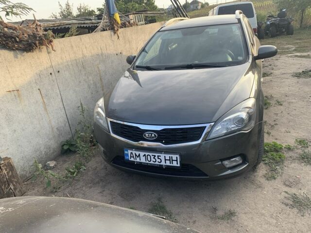 Серый Киа Сид, объемом двигателя 1.6 л и пробегом 238 тыс. км за 6700 $, фото 1 на Automoto.ua