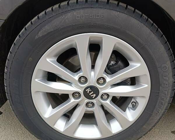 Серый Киа Сид, объемом двигателя 1.58 л и пробегом 269 тыс. км за 6274 $, фото 7 на Automoto.ua