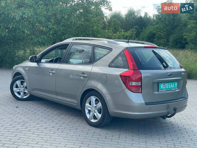 Серый Киа Сид, объемом двигателя 1.4 л и пробегом 213 тыс. км за 5000 $, фото 3 на Automoto.ua