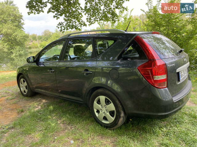 Серый Киа Сид, объемом двигателя 1.4 л и пробегом 178 тыс. км за 6900 $, фото 7 на Automoto.ua