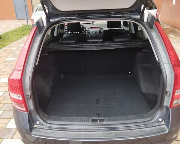 Серый Киа Сид, объемом двигателя 1.58 л и пробегом 142 тыс. км за 6800 $, фото 12 на Automoto.ua