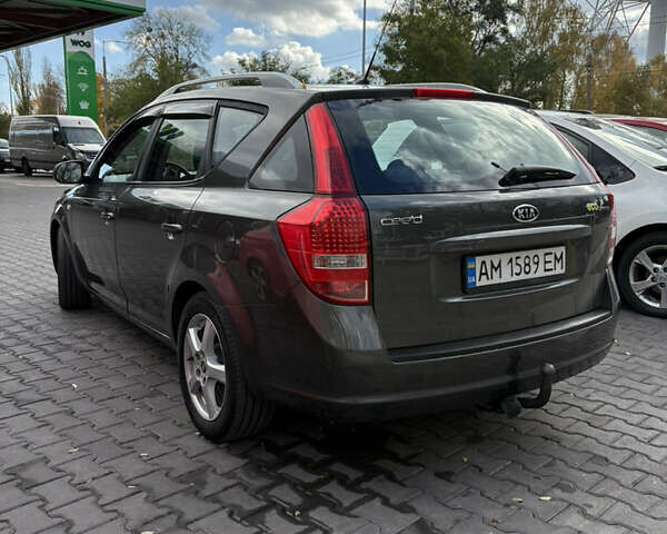 Кіа Сід 2011 у Києві на Automoto.ua Сірий Кіа Сід, об'ємом двигуна 1.58 л та пробігом 205 тис. км за 6500 $, фото 4 на Automoto.ua