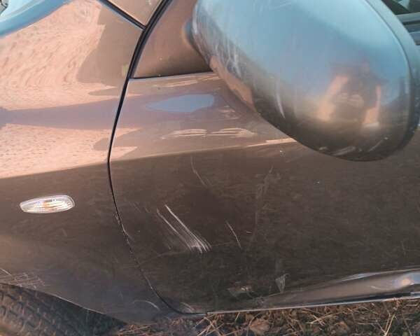 Сірий Кіа Сід, об'ємом двигуна 1.6 л та пробігом 300 тис. км за 2500 $, фото 13 на Automoto.ua