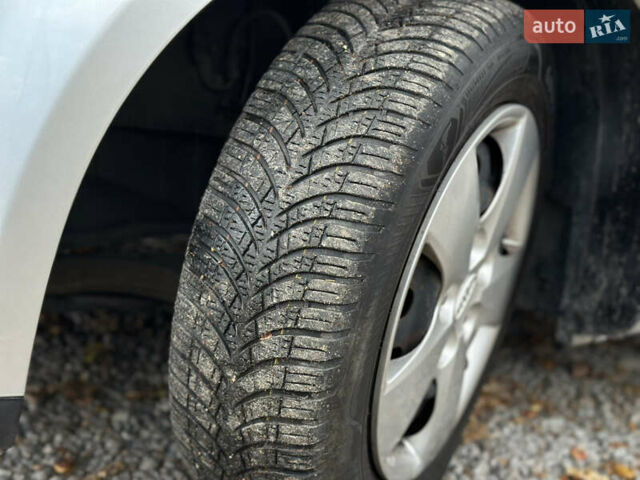 Кіа Сід 2011 у Вінниці на Automoto.ua Сірий Кіа Сід, об'ємом двигуна 1.6 л та пробігом 237 тис. км за 6800 $, фото 48 на Automoto.ua