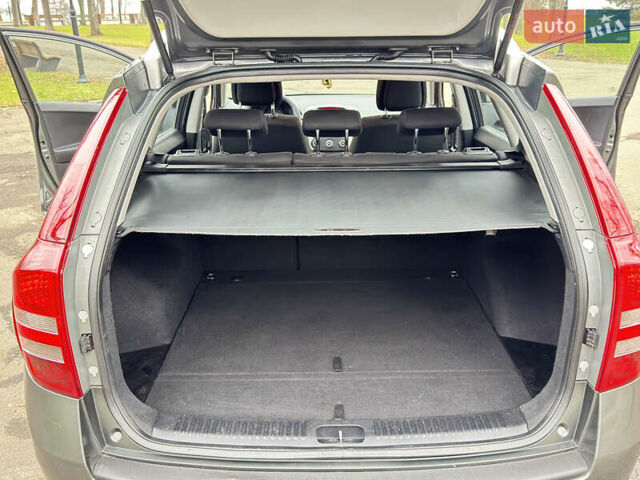 Серый Киа Сид, объемом двигателя 1.59 л и пробегом 187 тыс. км за 6700 $, фото 41 на Automoto.ua