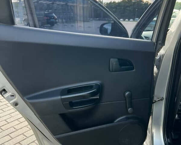 Сірий Кіа Сід, об'ємом двигуна 1.58 л та пробігом 198 тис. км за 6000 $, фото 9 на Automoto.ua