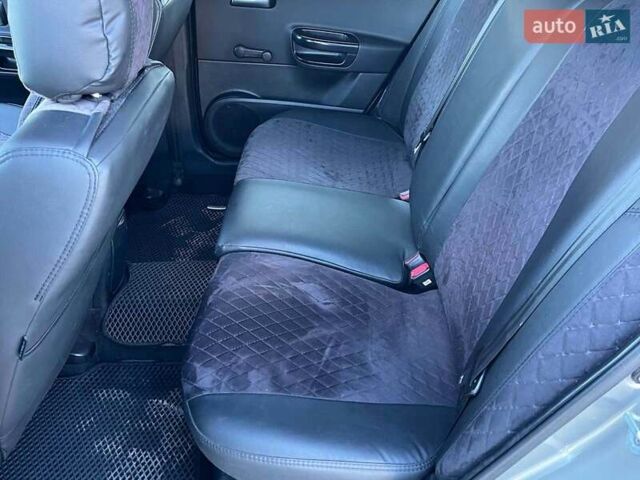 Серый Киа Сид, объемом двигателя 1.6 л и пробегом 355 тыс. км за 6300 $, фото 21 на Automoto.ua