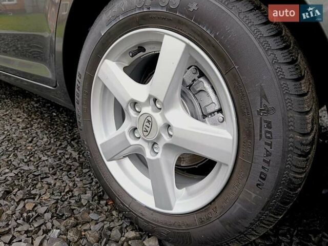Серый Киа Сид, объемом двигателя 1.4 л и пробегом 187 тыс. км за 6200 $, фото 20 на Automoto.ua