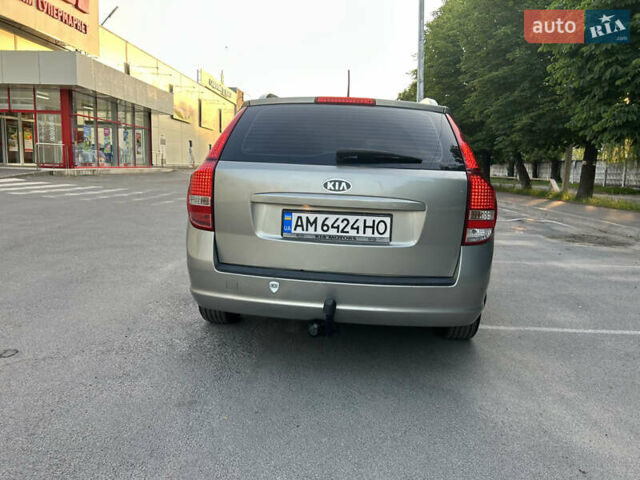 Серый Киа Сид, объемом двигателя 1.58 л и пробегом 285 тыс. км за 6500 $, фото 5 на Automoto.ua