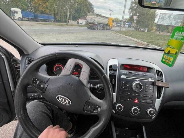 Серый Киа Сид, объемом двигателя 1.4 л и пробегом 220 тыс. км за 6999 $, фото 14 на Automoto.ua
