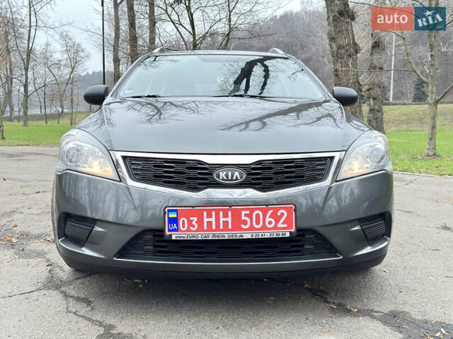 Серый Киа Сид, объемом двигателя 1.59 л и пробегом 187 тыс. км за 6700 $, фото 19 на Automoto.ua