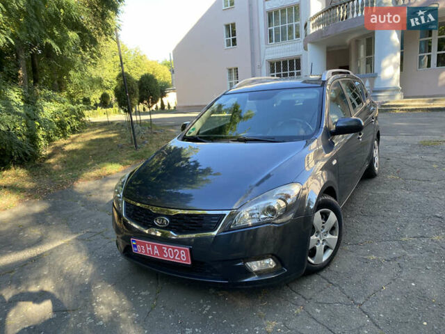Серый Киа Сид, объемом двигателя 1.4 л и пробегом 181 тыс. км за 6500 $, фото 15 на Automoto.ua