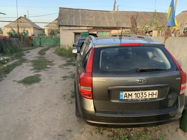 Серый Киа Сид, объемом двигателя 1.6 л и пробегом 238 тыс. км за 6700 $, фото 2 на Automoto.ua