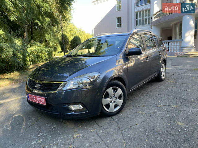 Серый Киа Сид, объемом двигателя 1.4 л и пробегом 181 тыс. км за 6700 $, фото 16 на Automoto.ua