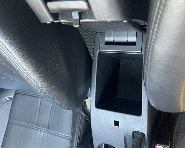 Серый Киа Сид, объемом двигателя 1.58 л и пробегом 255 тыс. км за 7199 $, фото 16 на Automoto.ua