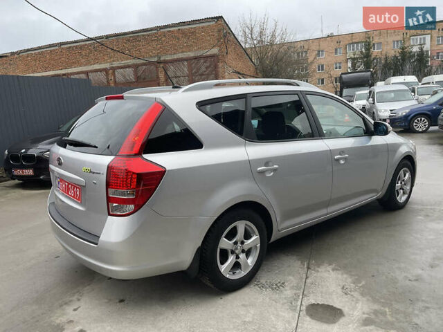 Серый Киа Сид, объемом двигателя 1.59 л и пробегом 207 тыс. км за 6700 $, фото 16 на Automoto.ua