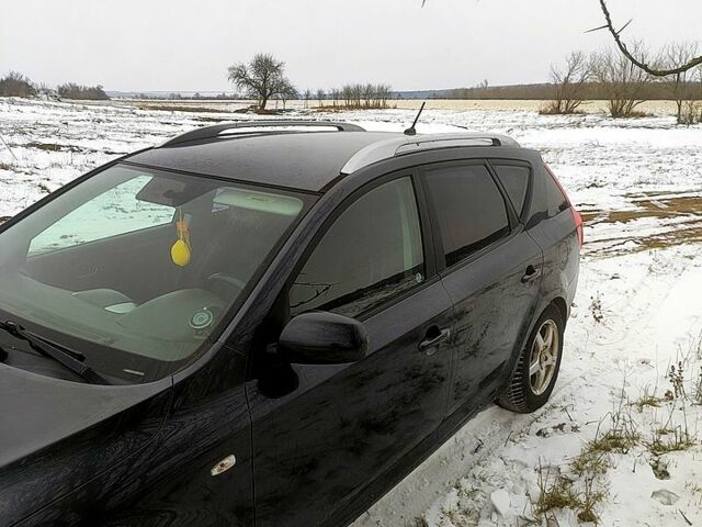 Серый Киа Сид, объемом двигателя 1.6 л и пробегом 24800 тыс. км за 6200 $, фото 3 на Automoto.ua