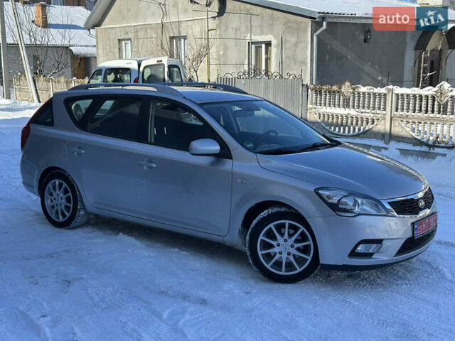 Серый Киа Сид, объемом двигателя 1.6 л и пробегом 220 тыс. км за 7650 $, фото 2 на Automoto.ua