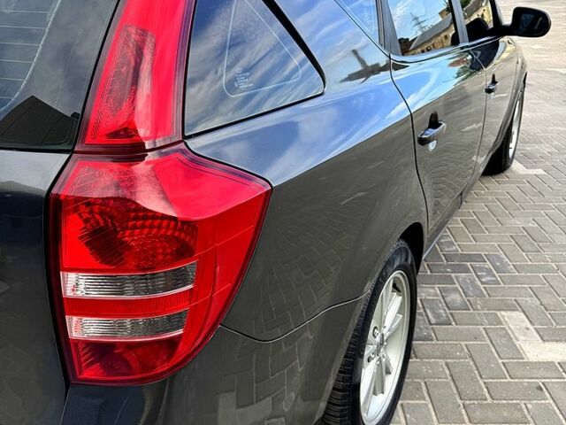 Сірий Кіа Сід, об'ємом двигуна 1.6 л та пробігом 22900 тис. км за 5300 $, фото 8 на Automoto.ua