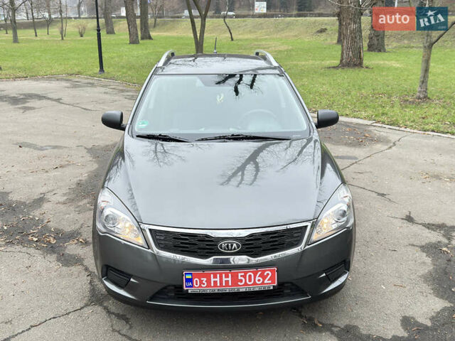 Сірий Кіа Сід, об'ємом двигуна 1.4 л та пробігом 188 тис. км за 6150 $, фото 14 на Automoto.ua